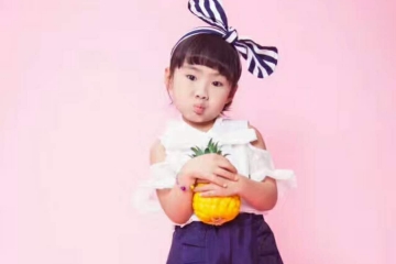 爱无言   情无限